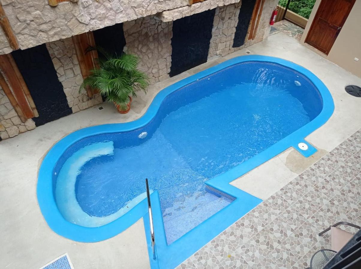 Apartotel Alta * Tamarindo